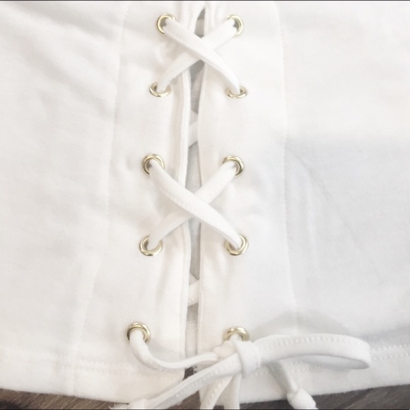 GUESS Open Shoulder Top! NWT - Picture 4 of 5